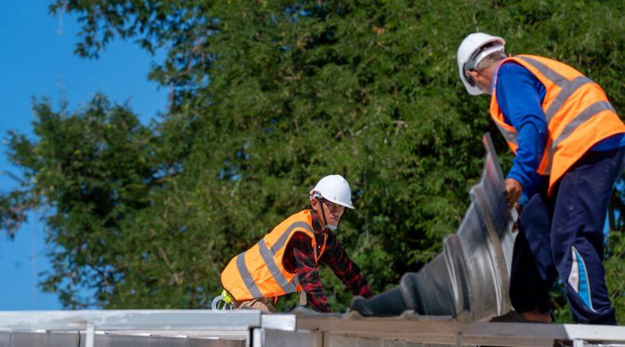 Professional gutter cleaning in Chilhowie, VA
